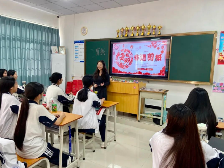 刀尖生花，匠心传承 | “黄有成名师工作室”剪（刻）纸培训佳作惊艳亮相